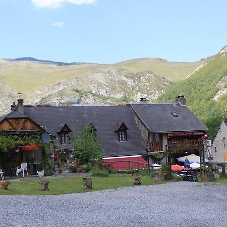 Auberge Des Pyrenees Sainte-Marie-de-Campan Eksteriør billede