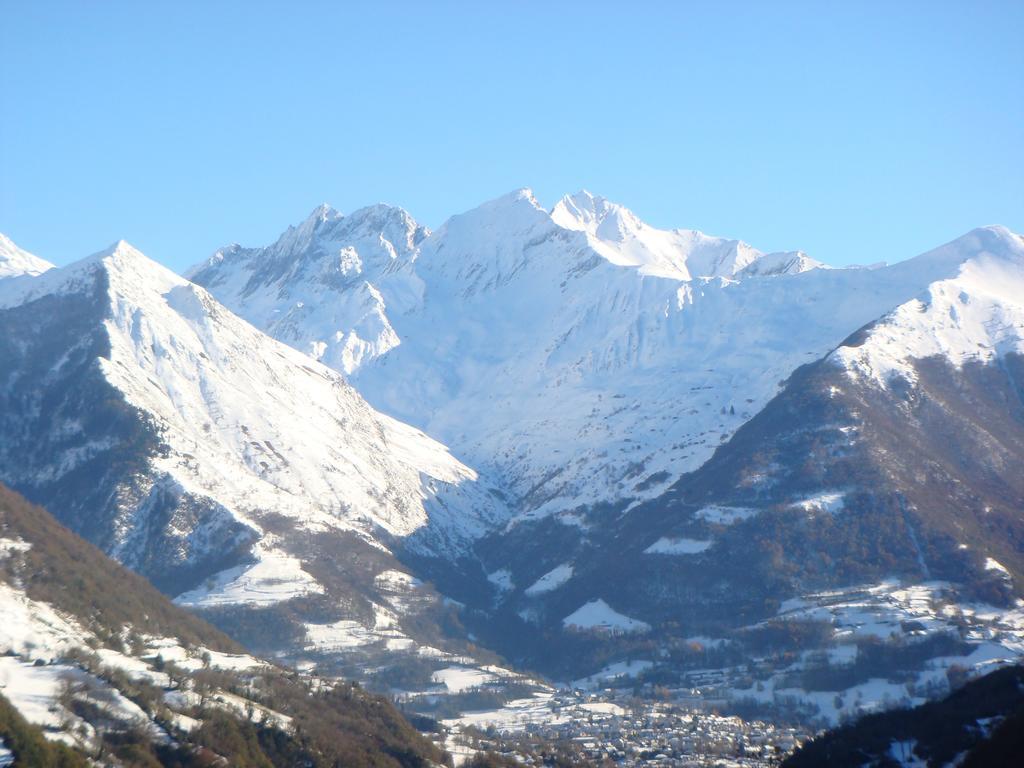 Auberge Des Pyrenees Sainte-Marie-de-Campan Eksteriør billede