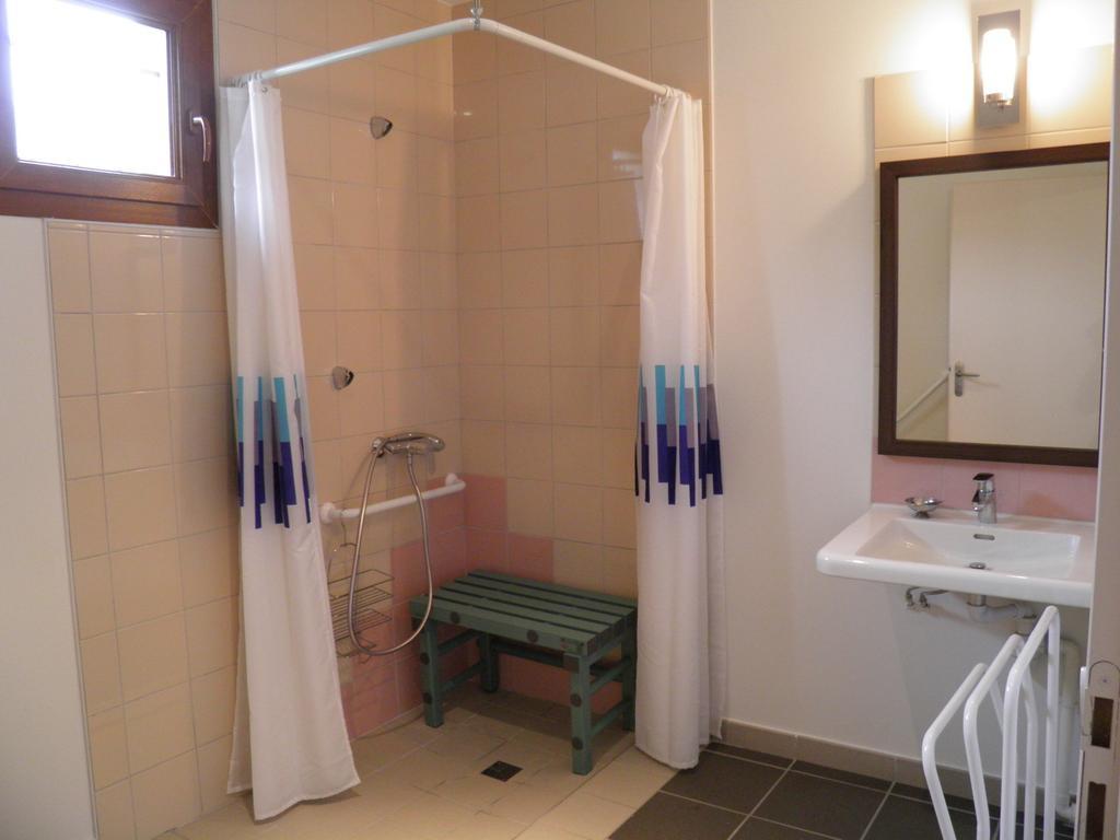 Auberge Des Pyrenees Sainte-Marie-de-Campan Værelse billede