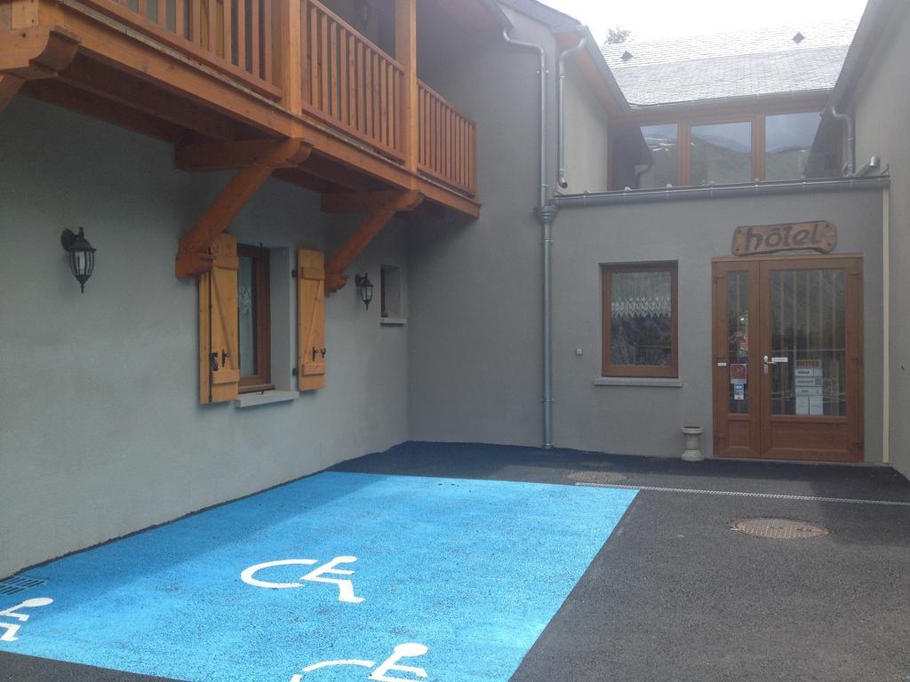 Auberge Des Pyrenees Sainte-Marie-de-Campan Værelse billede