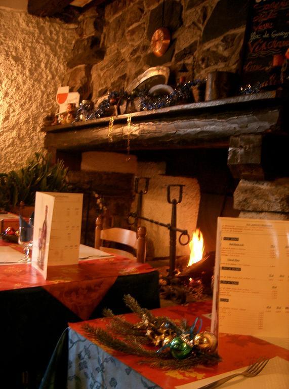 Auberge Des Pyrenees Sainte-Marie-de-Campan Eksteriør billede