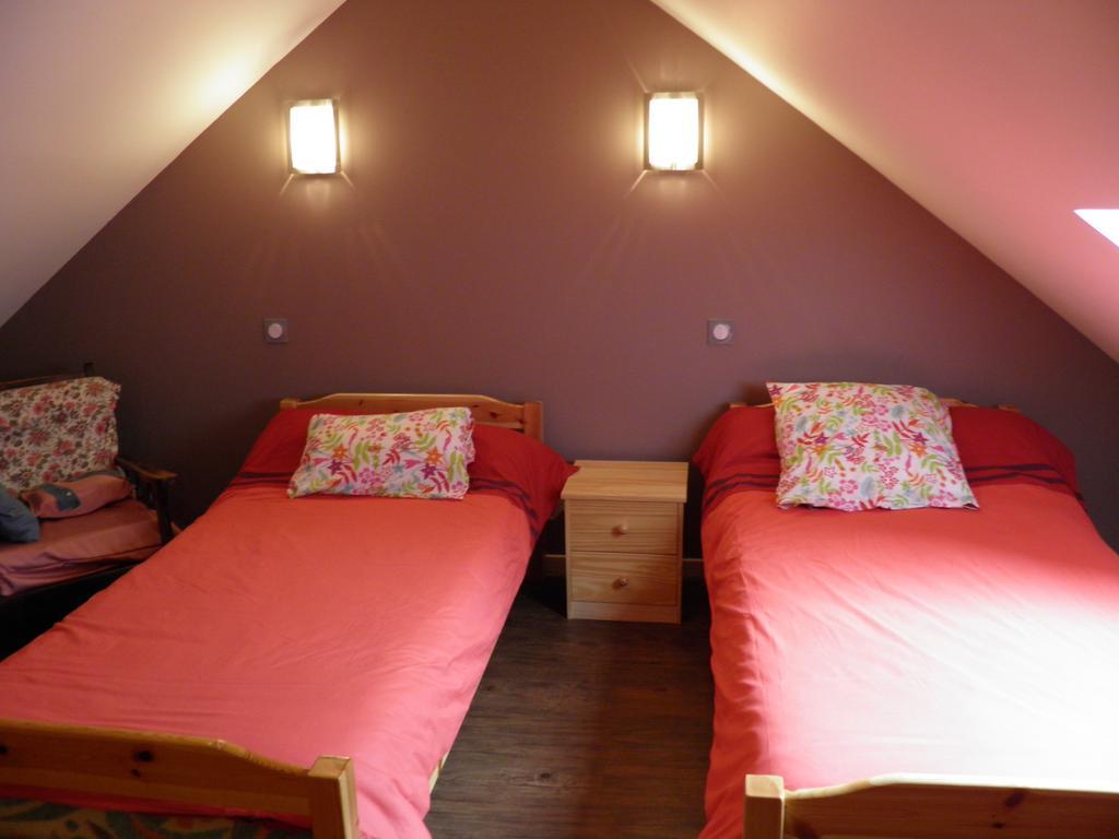 Auberge Des Pyrenees Sainte-Marie-de-Campan Værelse billede