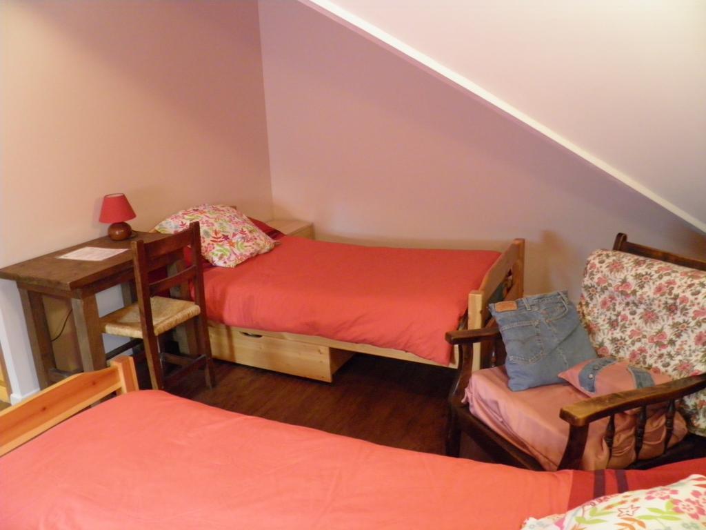 Auberge Des Pyrenees Sainte-Marie-de-Campan Værelse billede