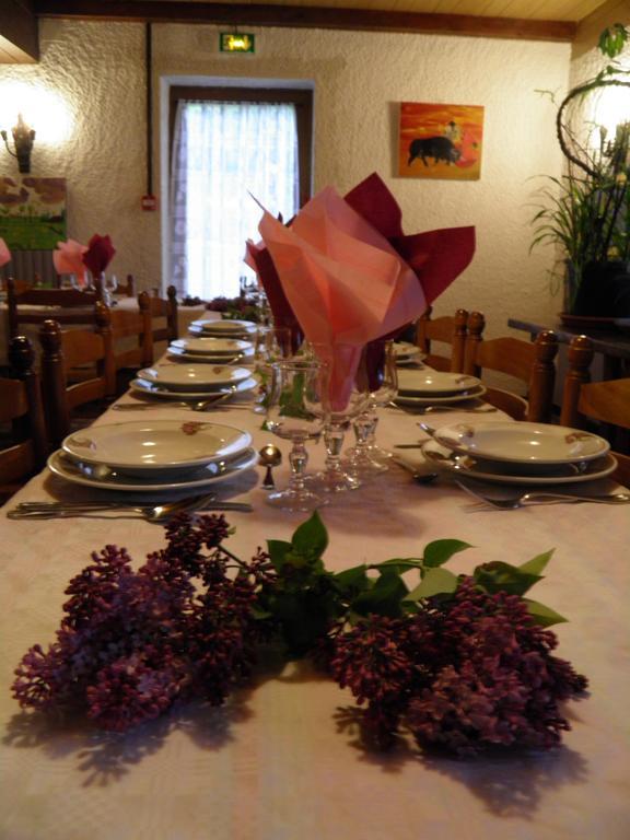 Auberge Des Pyrenees Sainte-Marie-de-Campan Eksteriør billede